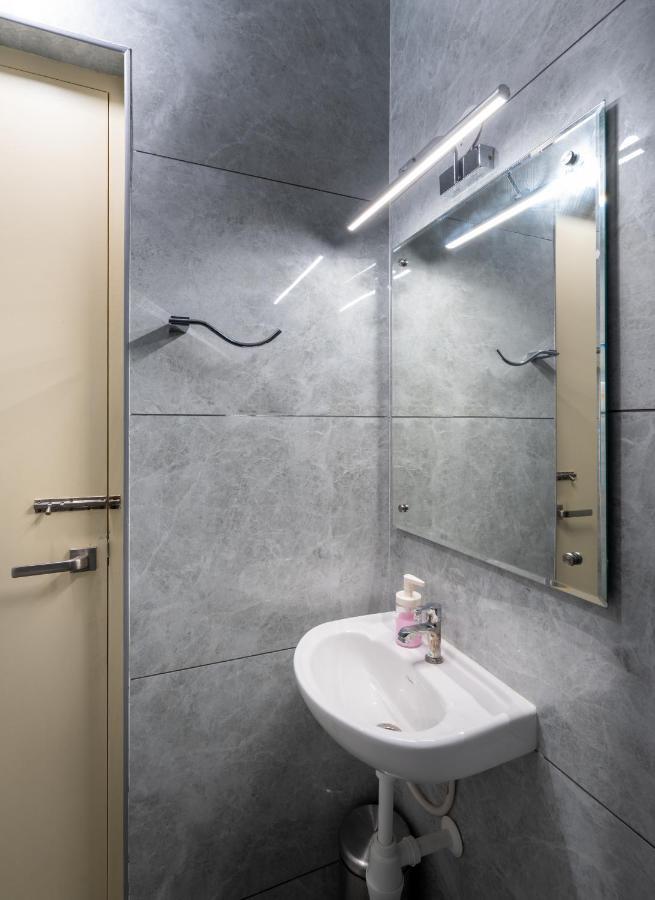 The Silver Chimes Suites Μπανγκαλόρ Εξωτερικό φωτογραφία