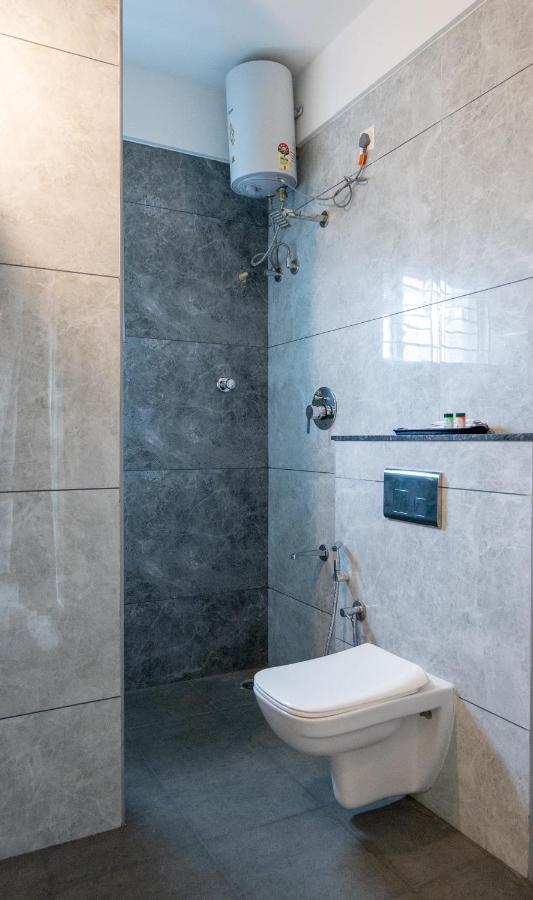 The Silver Chimes Suites Μπανγκαλόρ Εξωτερικό φωτογραφία